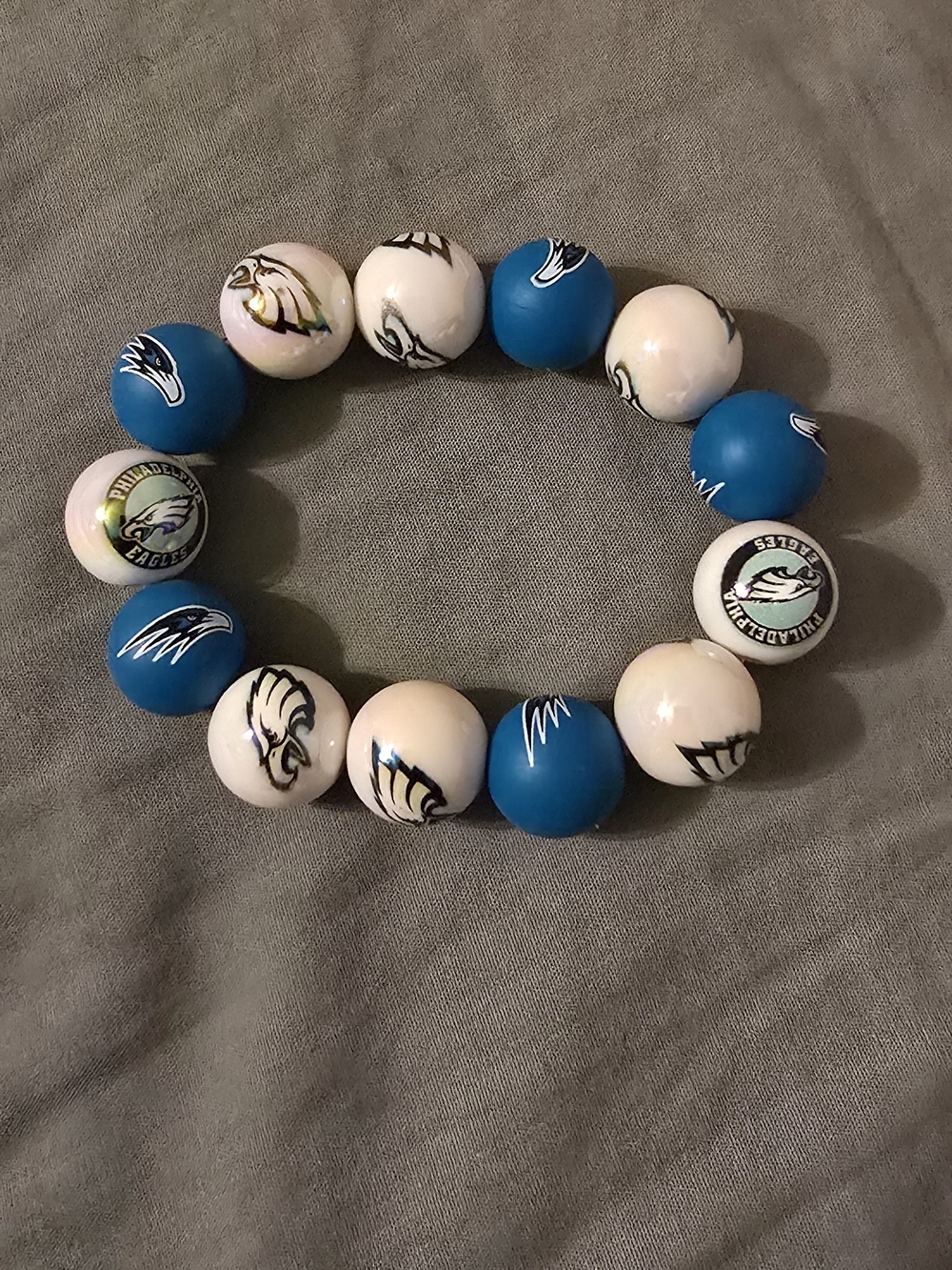Philadelphia Eagles Blue and White Beaded Stretch Bracelet